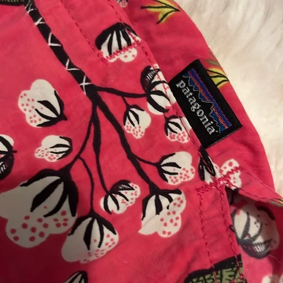 Patagonia shorts - Picture 2 of 7